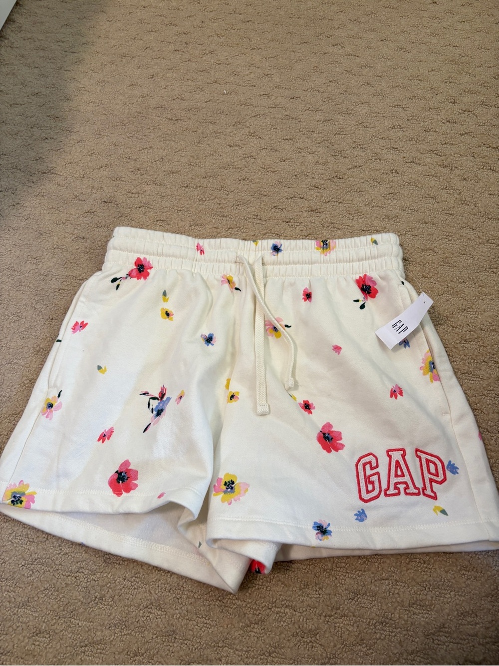 GAP White Floral Elastic-Waist Athletic Shorts